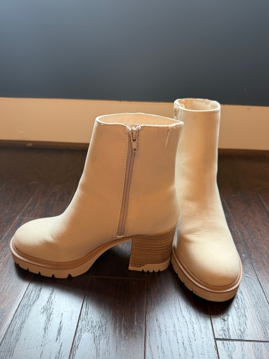 MIA Shoes - MIA Beige Block Heel Ankle Boots with Side Zip SIZE 7.5